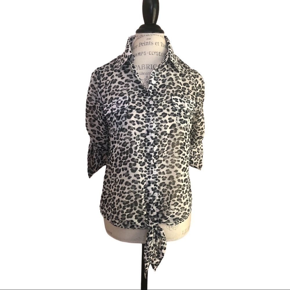 Beautiful sheer Leopard  print Women’s Blouse L